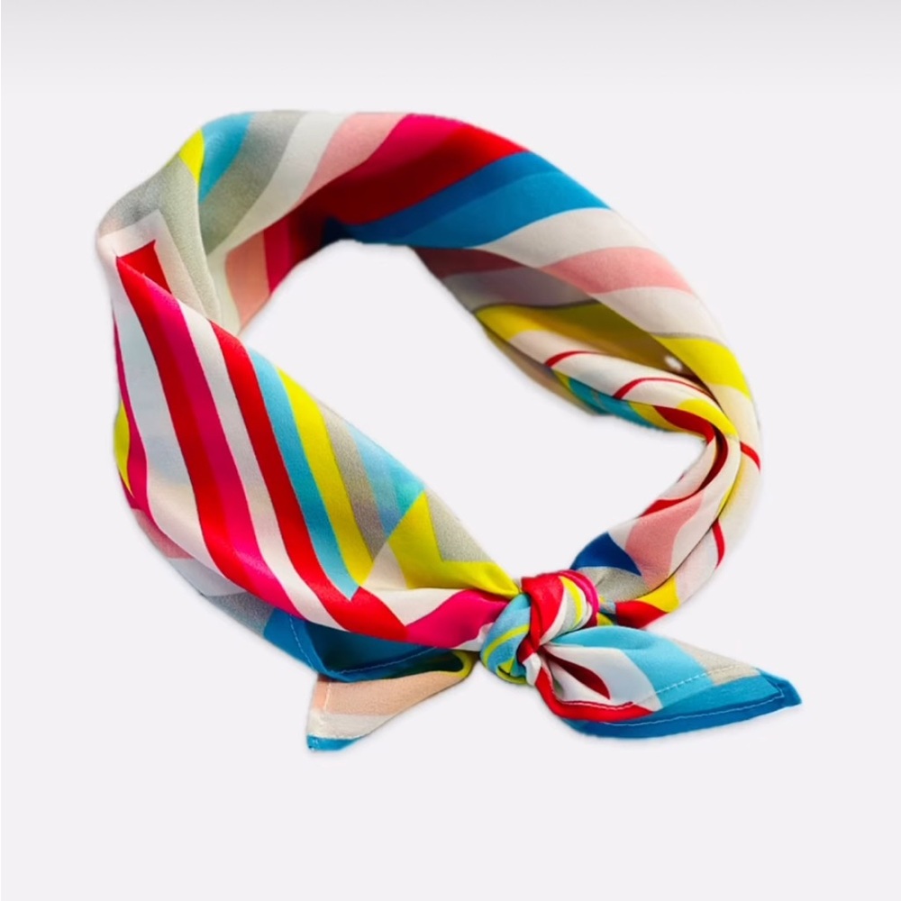 NWT SILKLETTE 100% Silk Abstract Bandana Scarf - Picture 5 of 7